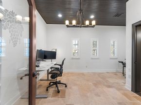 38 N Player Manor Circle, The Woodlands TX 77382