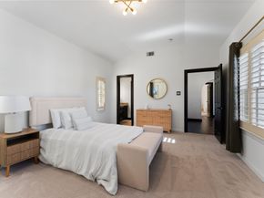 38 N Player Manor Circle, The Woodlands TX 77382