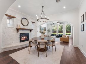 38 N Player Manor Circle, The Woodlands TX 77382