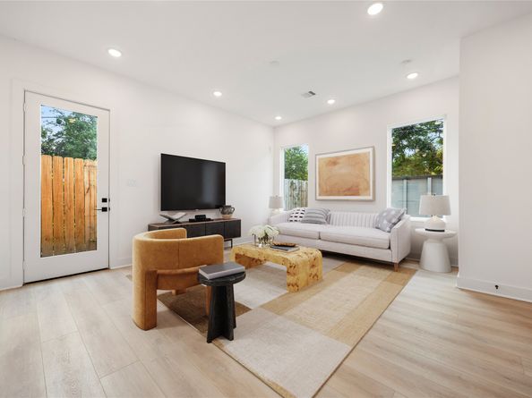 243 Rebecca Street F, Houston TX 77022