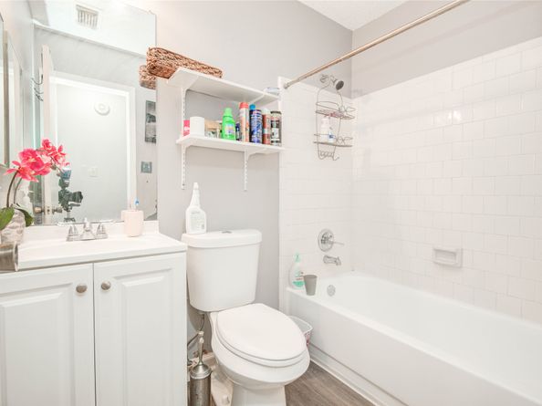 7222 Londres Drive, Houston TX 77083