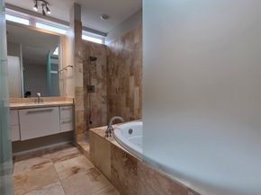 1107 W 17th Street, Houston TX 77008