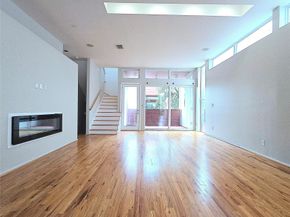 1107 W 17th Street, Houston TX 77008