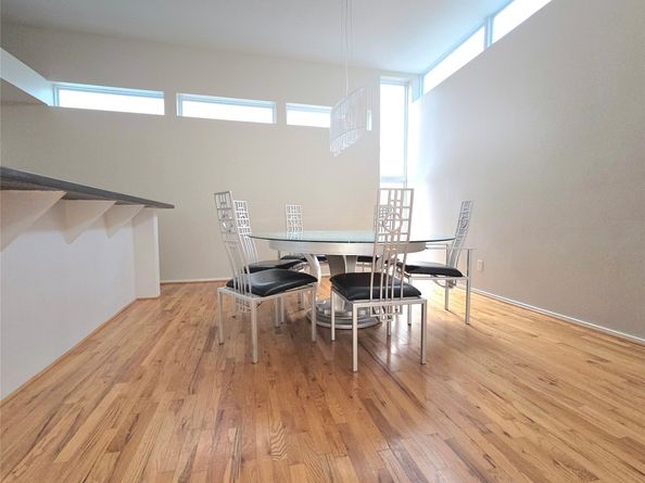 1107 W 17th Street, Houston TX 77008