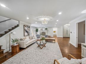 1114 W Cottage Street, Houston TX 77009