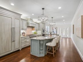 1114 W Cottage Street, Houston TX 77009