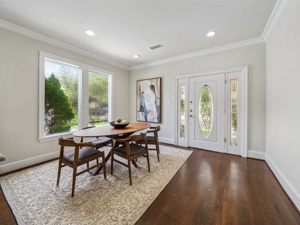 1114 W Cottage Street, Houston TX 77009