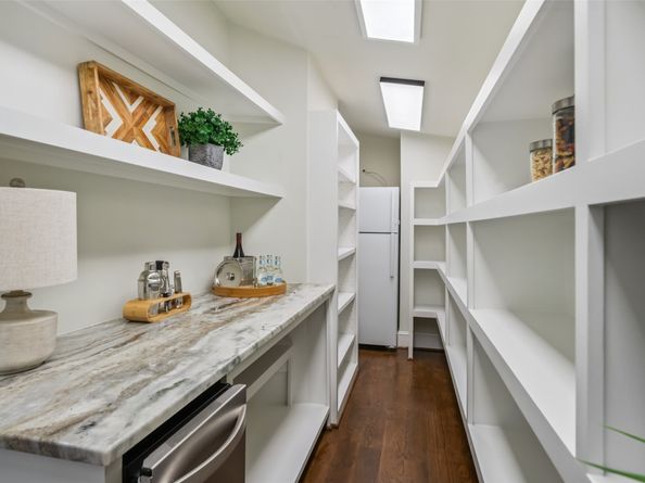 1114 W Cottage Street, Houston TX 77009