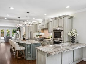 1114 W Cottage Street, Houston TX 77009