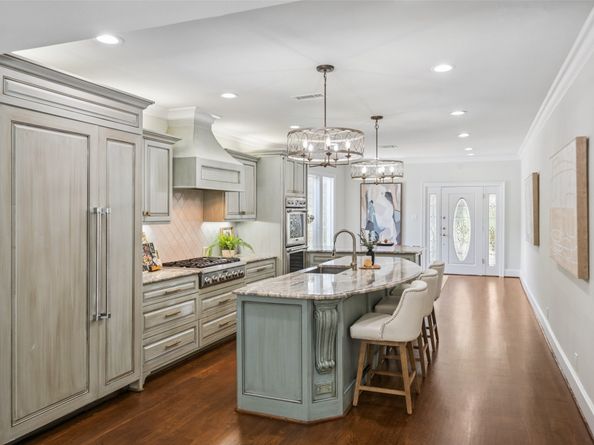 1114 W Cottage Street, Houston TX 77009