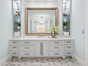 1114 W Cottage Street, Houston TX 77009