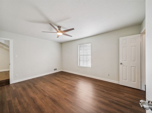 1114 W Cottage Street, Houston TX 77009