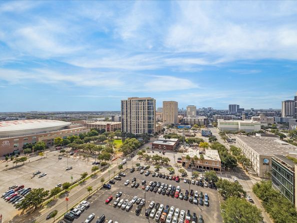 1211 Caroline Street 1504, Houston TX 77002