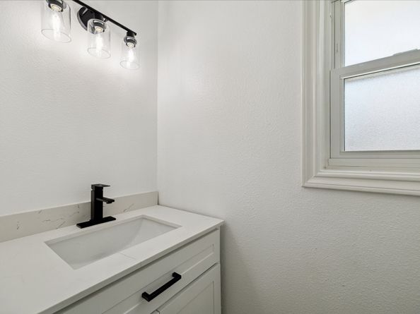 9711 Braewick Drive, Houston TX 77096