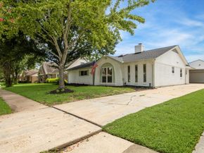 9711 Braewick Drive, Houston TX 77096