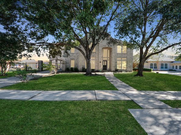 11031 Ramp Creek Lane, Sugar Land TX 77498