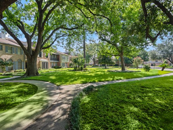 5801 Lumberdale Road 127, Houston TX 77092