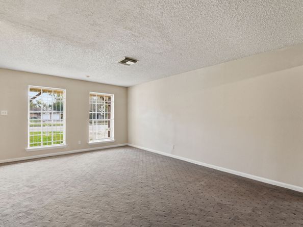 535 Edgebrook Drive, Houston TX 77034