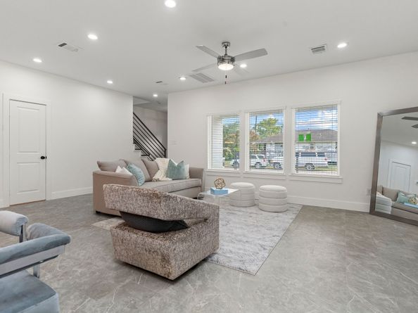 1513 Egypt Street, Houston TX 77009