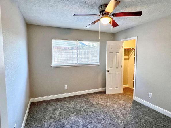 415 Sevenhampton Lane, Houston TX 77015