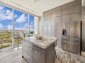 3333 Allen Parkway 1701, Houston TX 77019