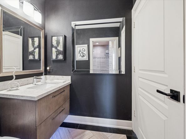 3333 Allen Parkway 1701, Houston TX 77019