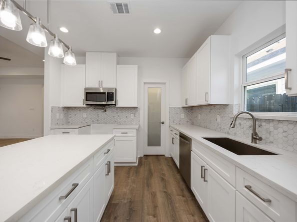 3405 Rebecca Street, Houston TX 77021