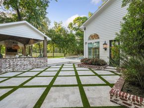 2207 Longmire Road, Conroe TX 77304