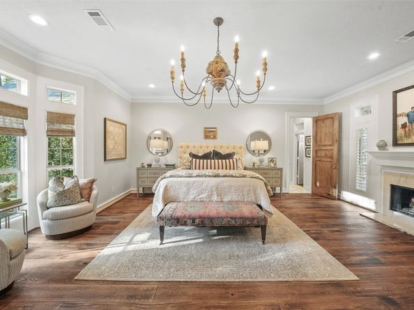 2207 Longmire Road, Conroe TX 77304