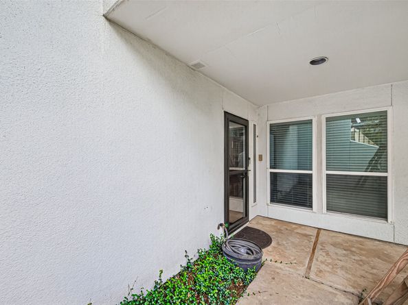 7655 S Braeswood Boulevard 47, Houston TX 77071