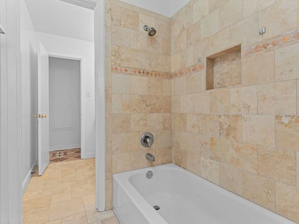 8918 Grape Street, Houston TX 77036