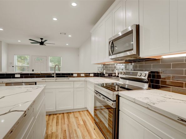 5317 Chennault Road A / B, Houston TX 77033