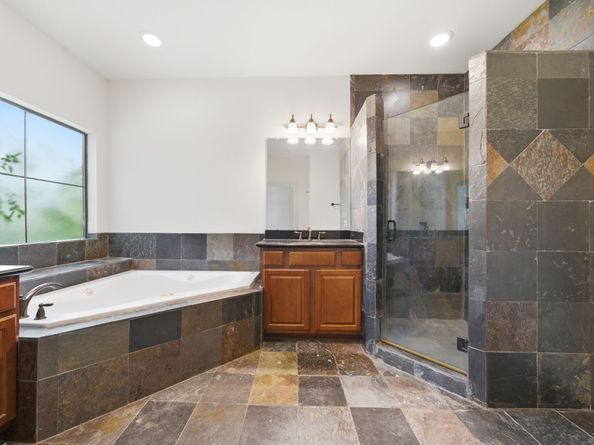 5310 Larkin Street B, Houston TX 77007