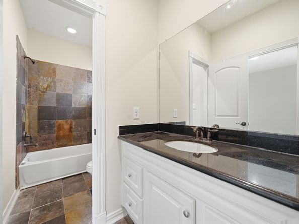 5310 Larkin Street B, Houston TX 77007