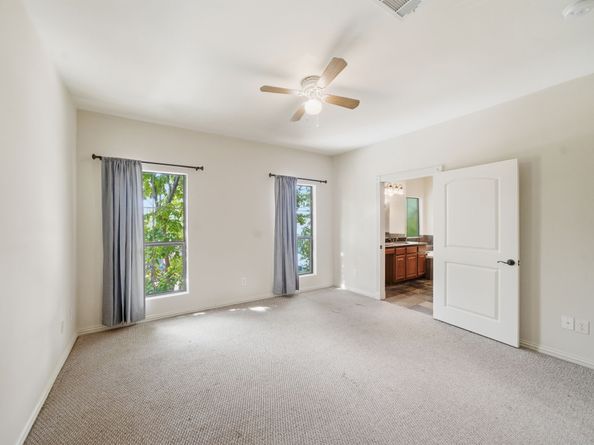 5310 Larkin Street B, Houston TX 77007