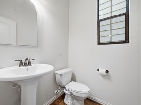 5310 Larkin Street B, Houston TX 77007