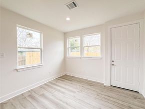 11514 Courtshire Road, Houston TX 77076