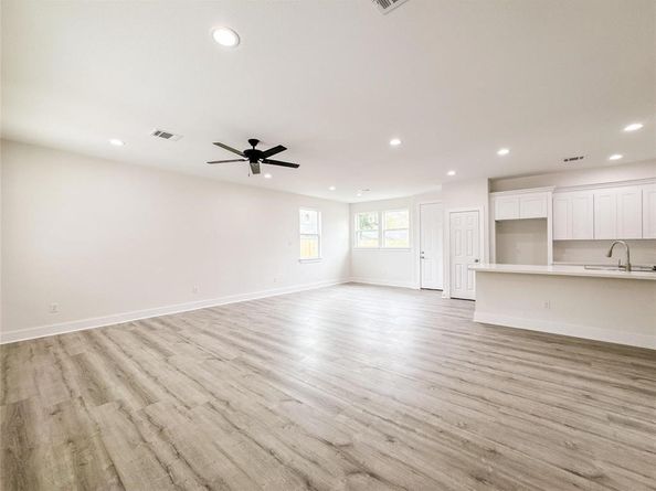 11514 Courtshire Road, Houston TX 77076