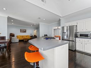 717 Sue Barnett Drive, Houston TX 77018