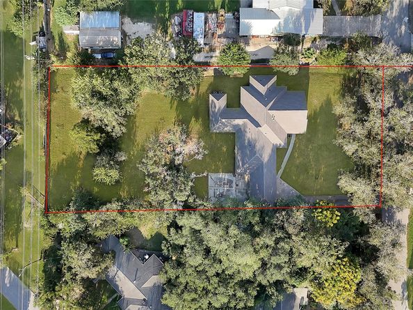 7045 Cayton Street, Houston TX 77061