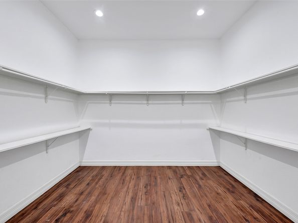 7045 Cayton Street, Houston TX 77061