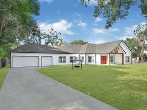 7045 Cayton Street, Houston TX 77061