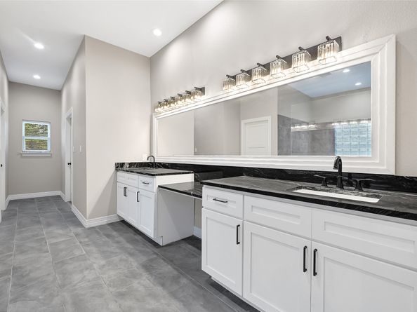 7045 Cayton Street, Houston TX 77061