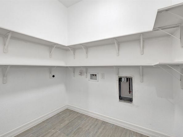 7045 Cayton Street, Houston TX 77061