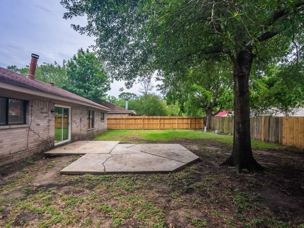 2302 Peaceful Valley Drive, Spring TX 77373