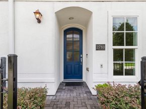 2710 Harvard Street, Houston TX 77008