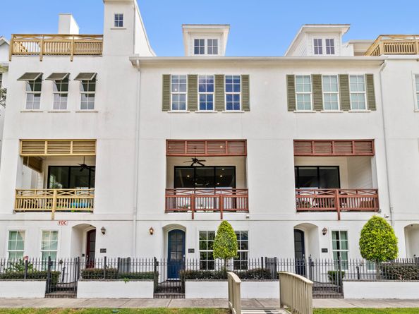 2710 Harvard Street, Houston TX 77008