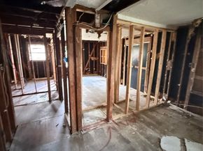 5783 Bellfort Street, Houston TX 77033