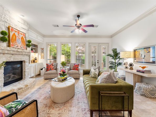 2 Knights Crossing Drive, The Woodlands TX 77382