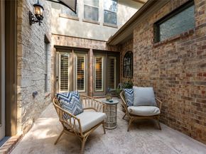 2 Knights Crossing Drive, The Woodlands TX 77382